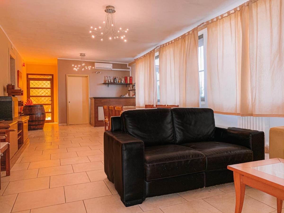 Coral B&B Porto Cesareo Bagian luar foto