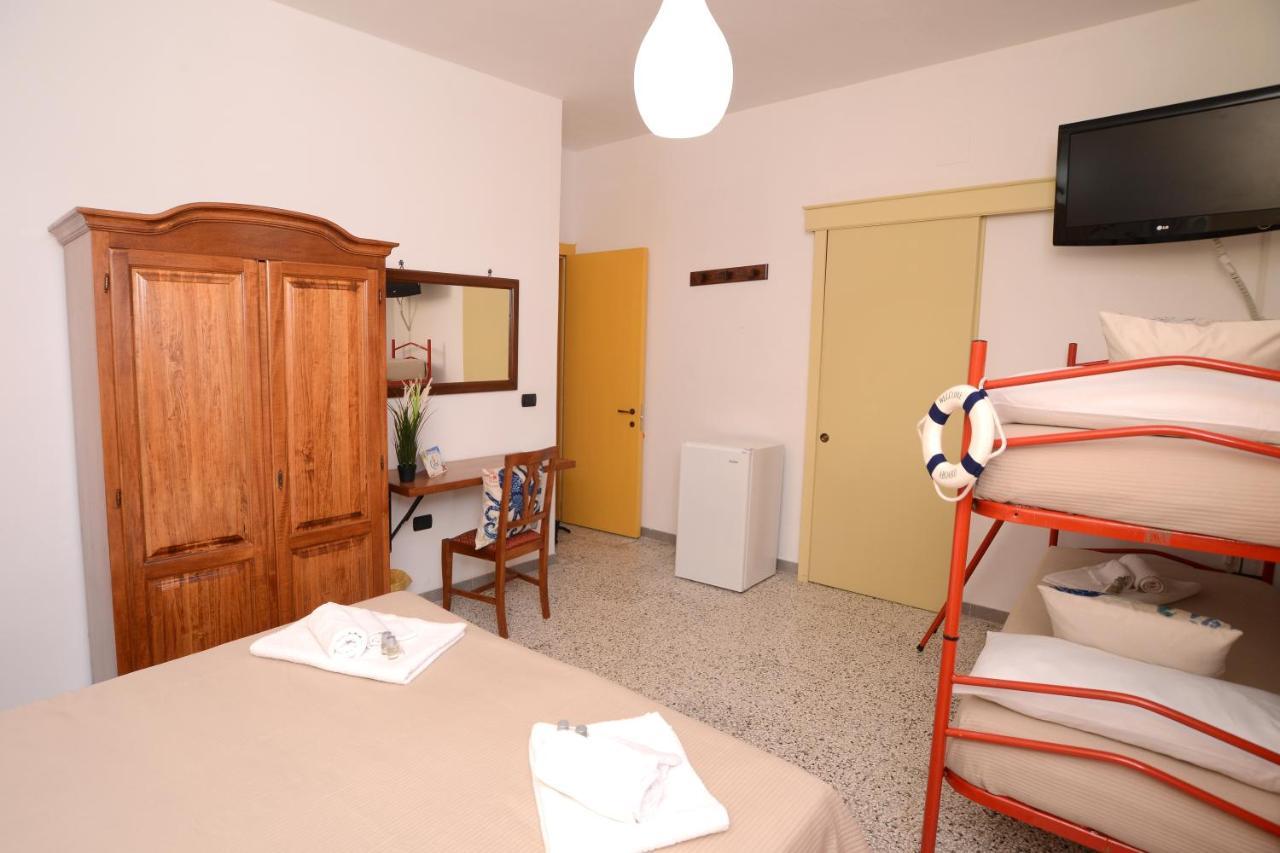 Coral B&B Porto Cesareo Bagian luar foto