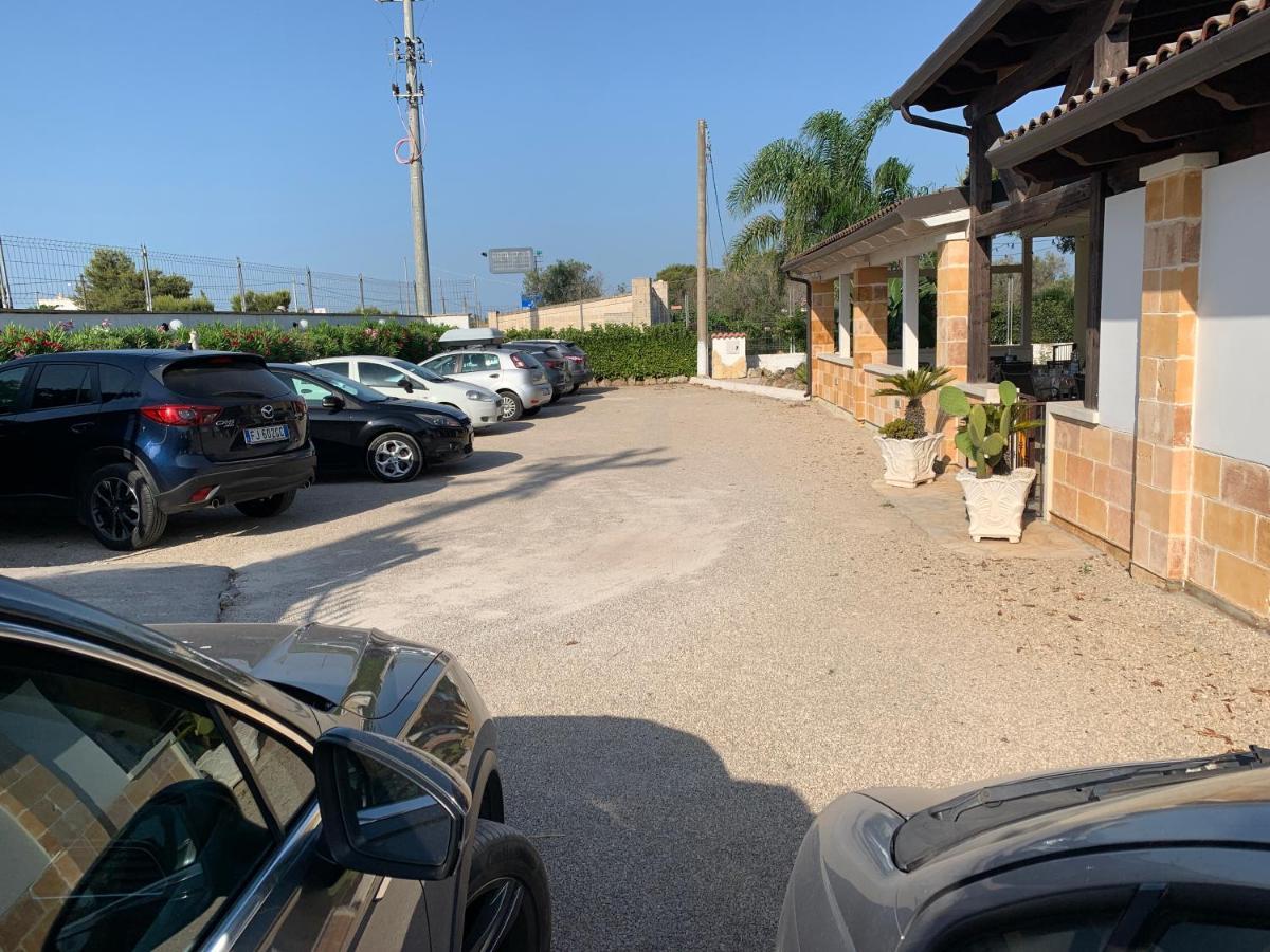 Coral B&B Porto Cesareo Bagian luar foto