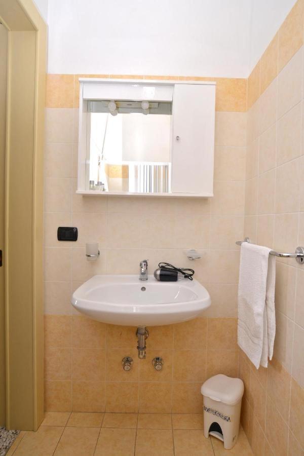 Coral B&B Porto Cesareo Bagian luar foto